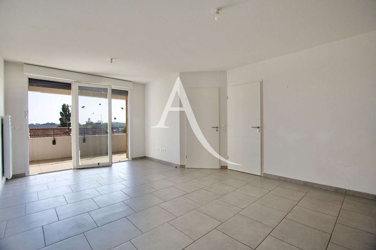 Appartement à LATTES