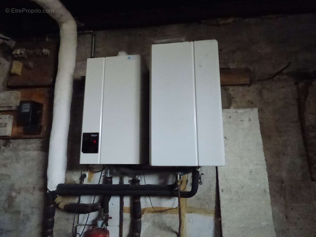 Maison à SAINT-TRIVIER-DE-COURTES