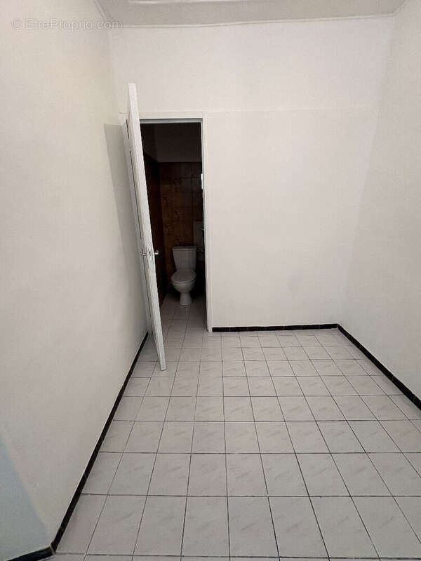 Appartement à MARSEILLE-2E