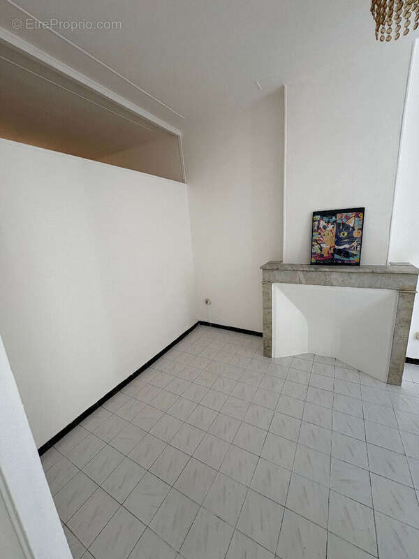 Appartement à MARSEILLE-2E