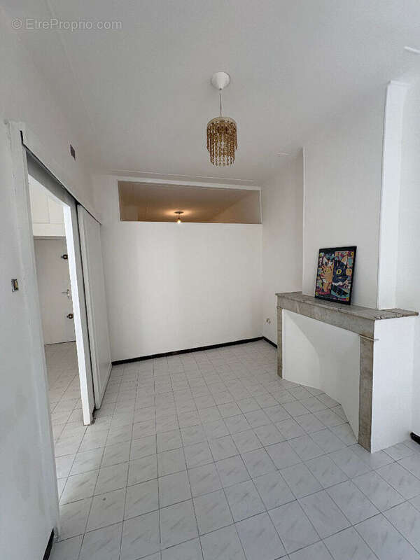 Appartement à MARSEILLE-2E