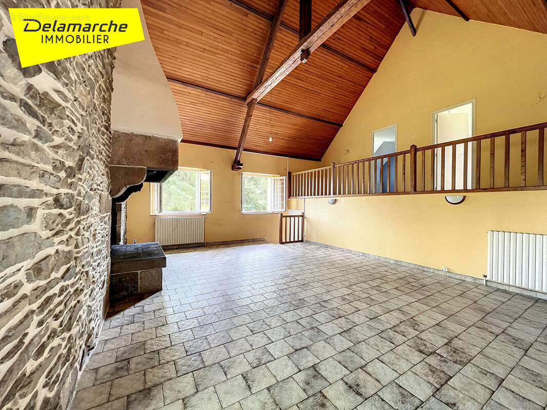 Maison à SAINT-NICOLAS-DES-BOIS