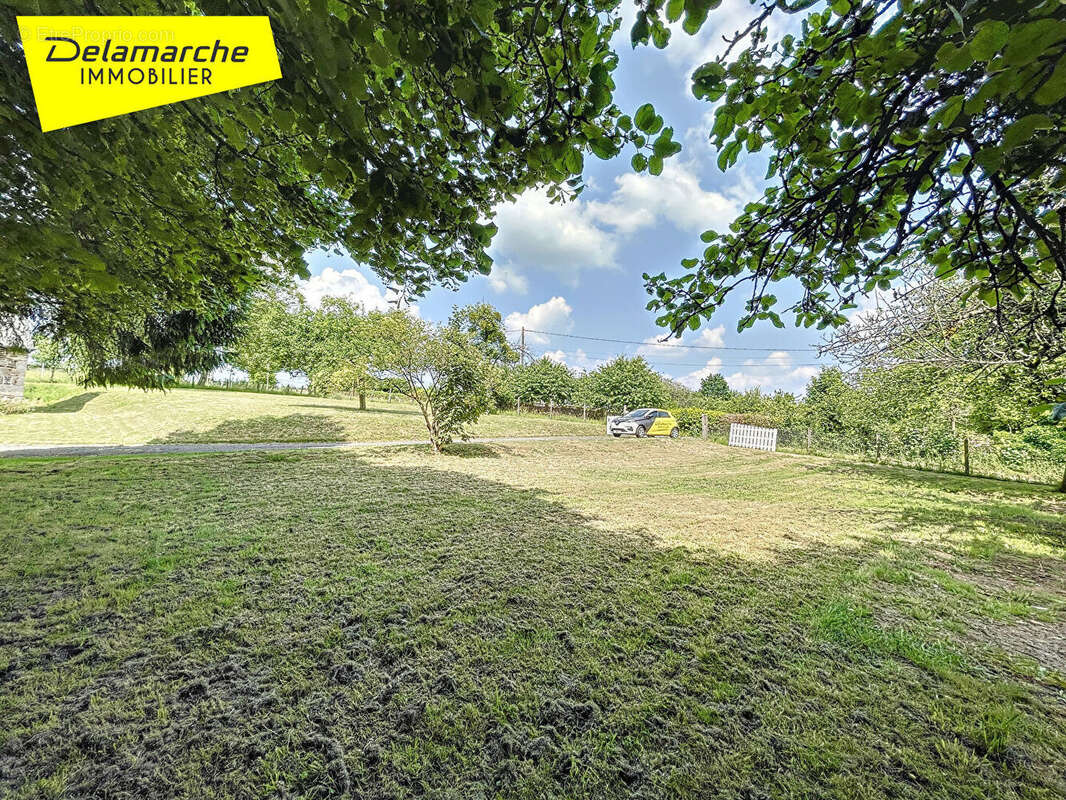 Maison à SAINT-NICOLAS-DES-BOIS