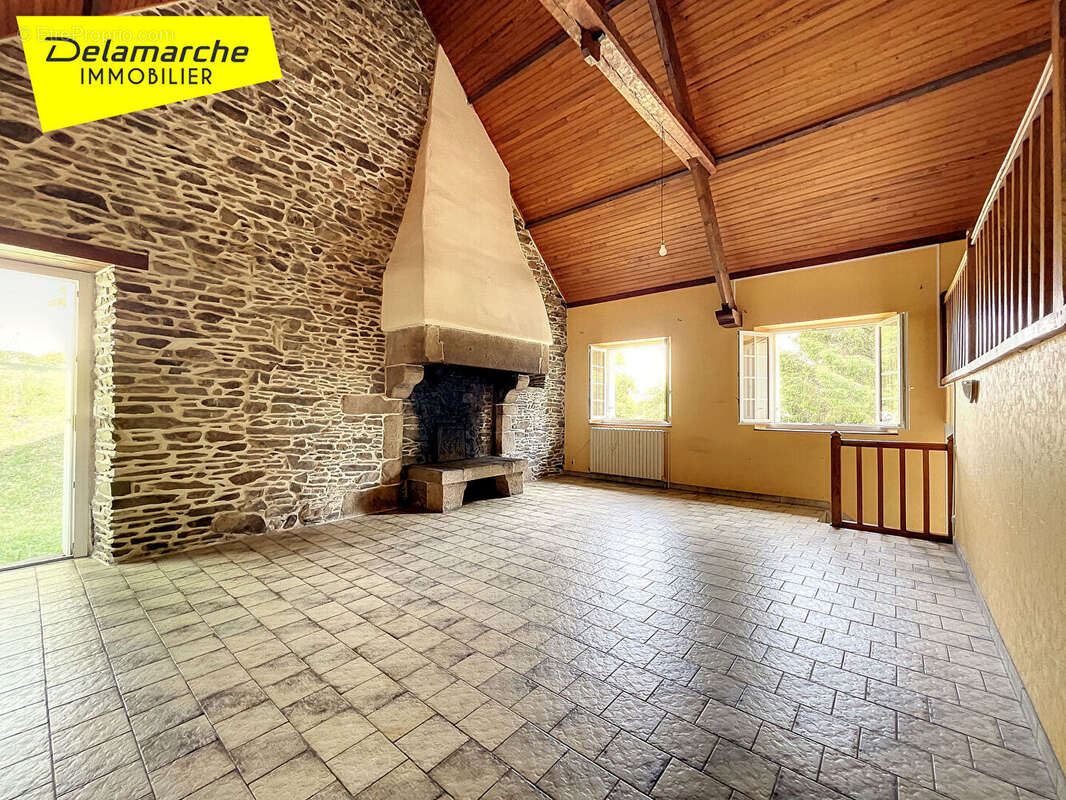 Maison à SAINT-NICOLAS-DES-BOIS