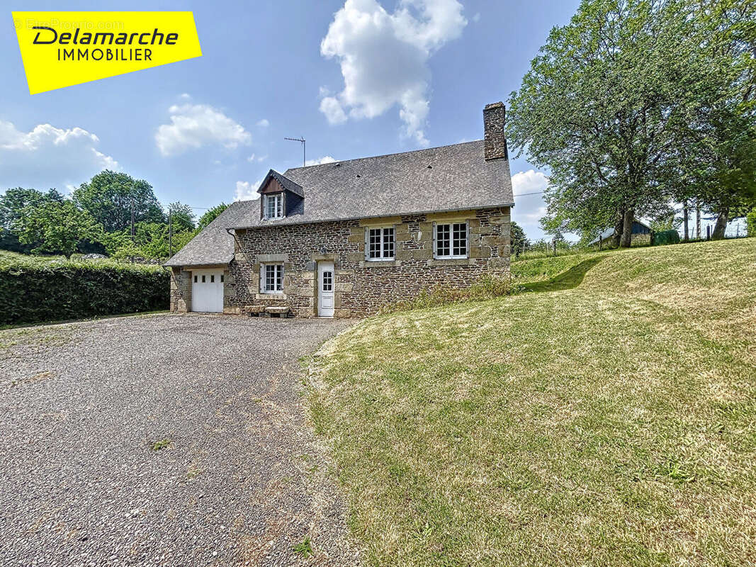 Maison à SAINT-NICOLAS-DES-BOIS