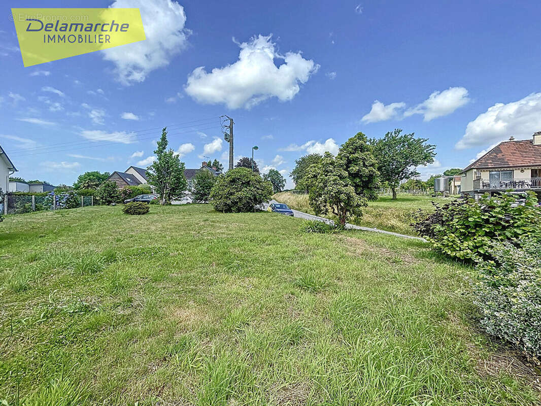 Terrain à SARTILLY