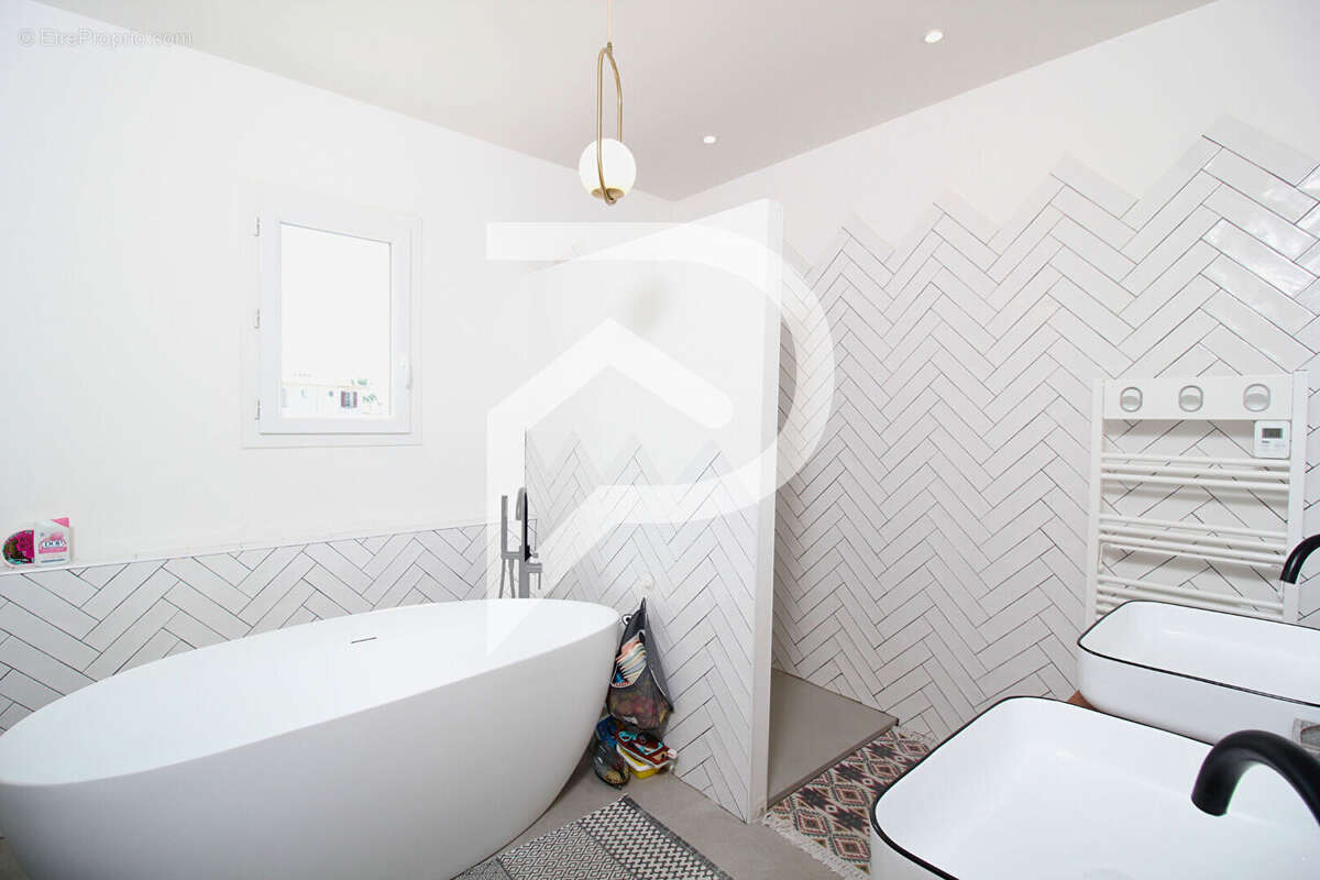 Maison à AIGUES-MORTES