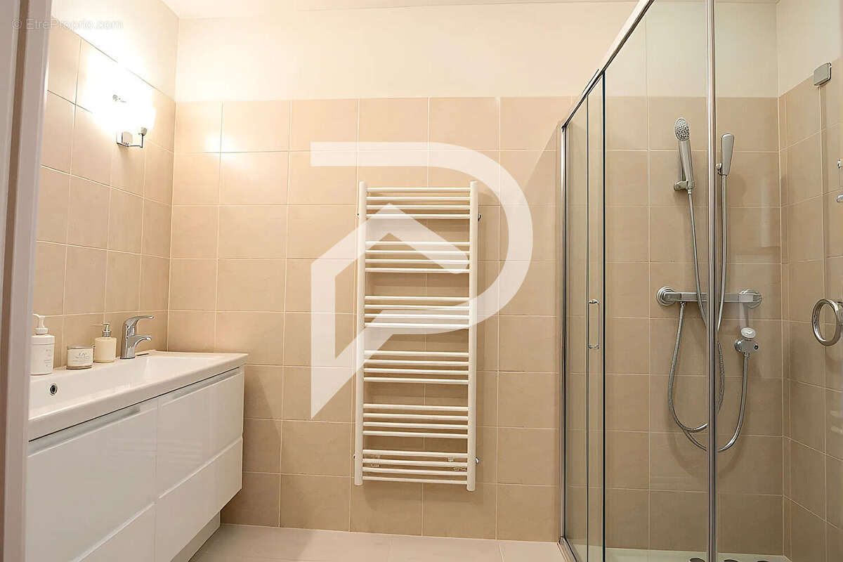 Maison à SAINT-LAURENT-D&#039;AIGOUZE