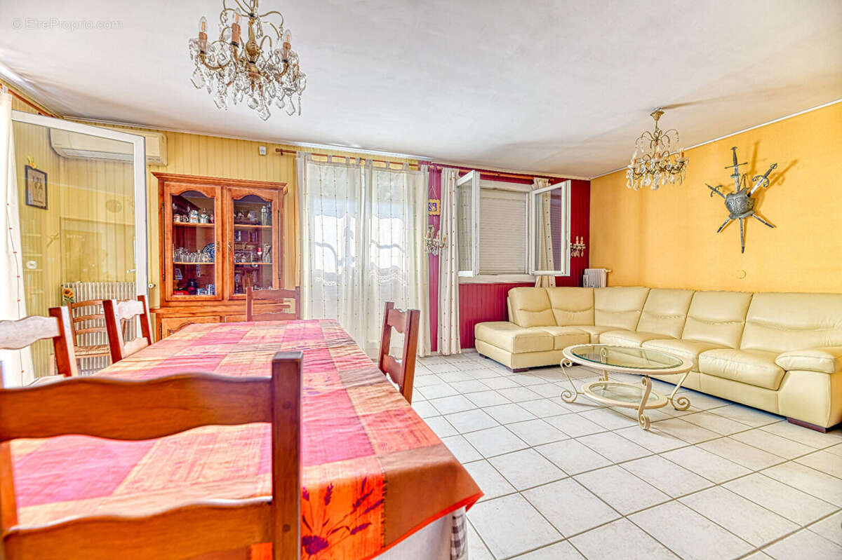 Appartement à NIMES