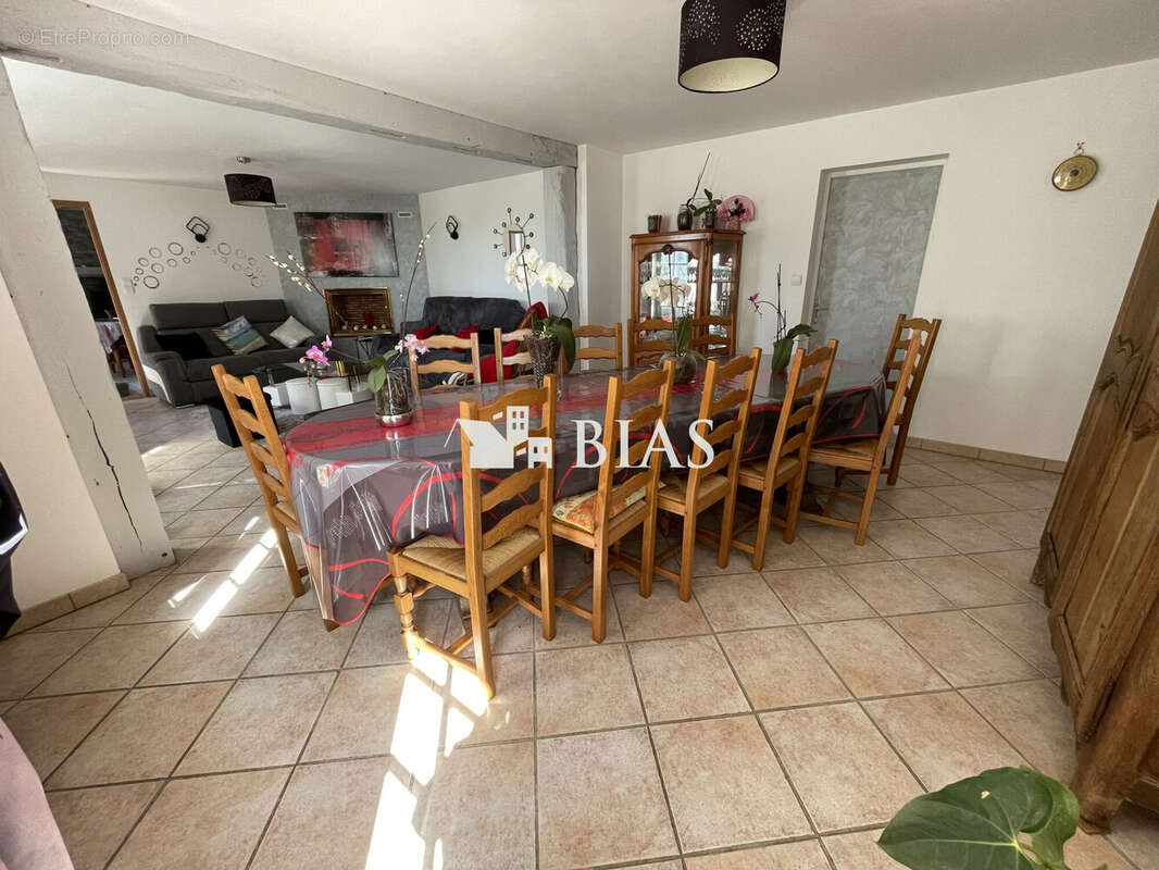 Maison à LE NEUBOURG