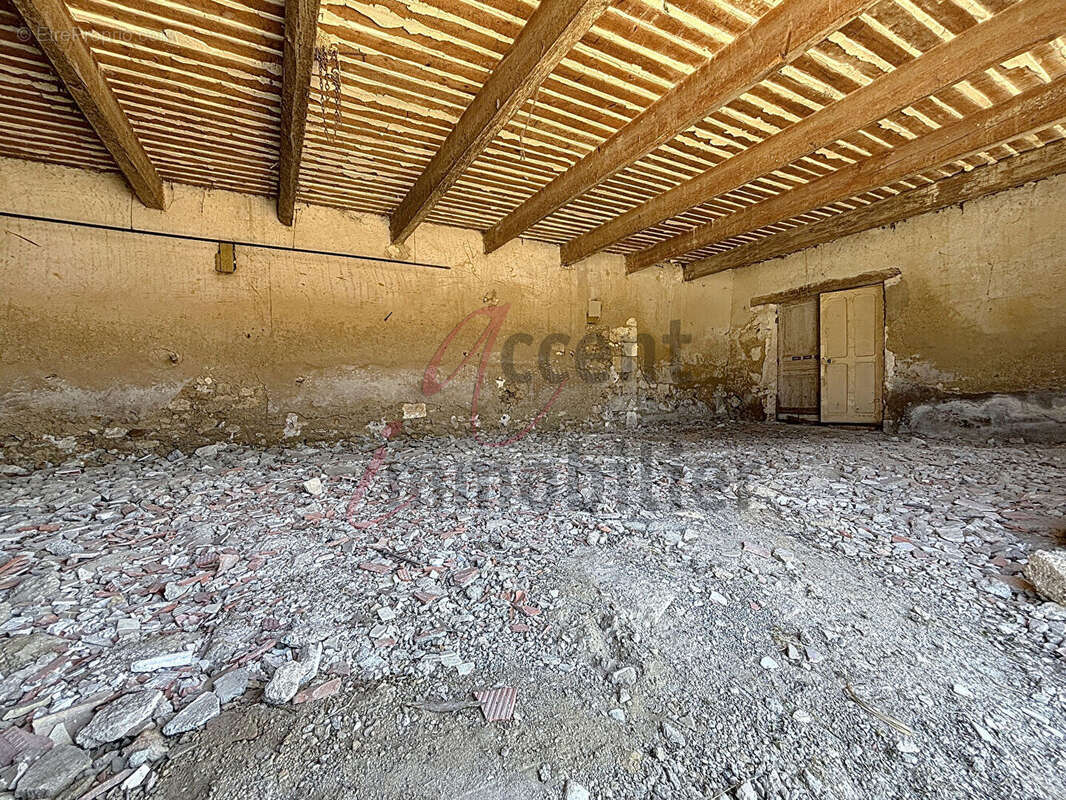 Maison à PLAN-D&#039;ORGON