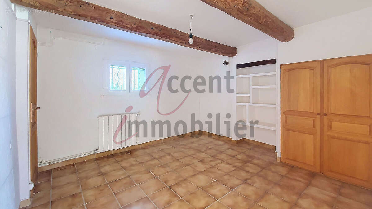 Maison à PLAN-D&#039;ORGON