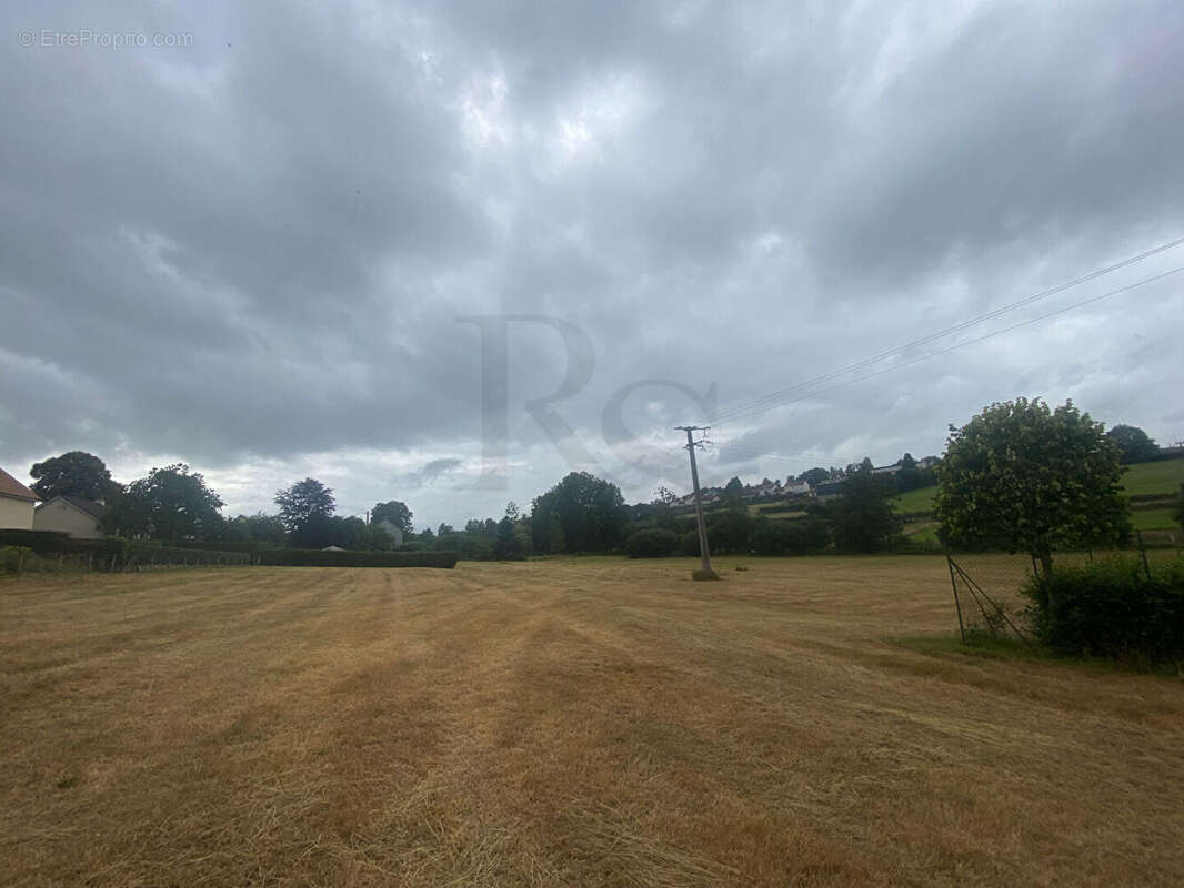 Terrain à VASSY