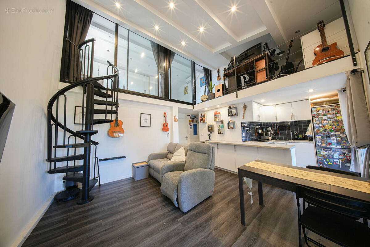 Appartement à SAUSSET-LES-PINS