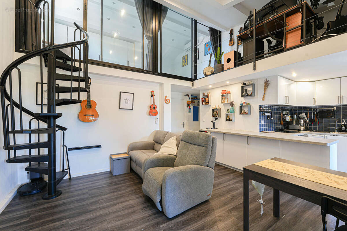 Appartement à SAUSSET-LES-PINS