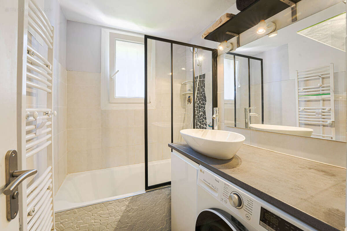 Appartement à SAUSSET-LES-PINS