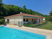 Maison à LISSAC-ET-MOURET