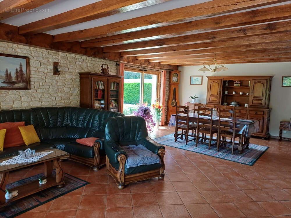 Maison à LISSAC-ET-MOURET