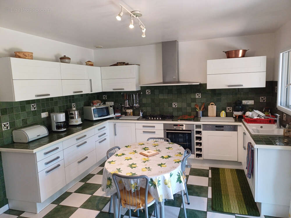 Maison à LISSAC-ET-MOURET