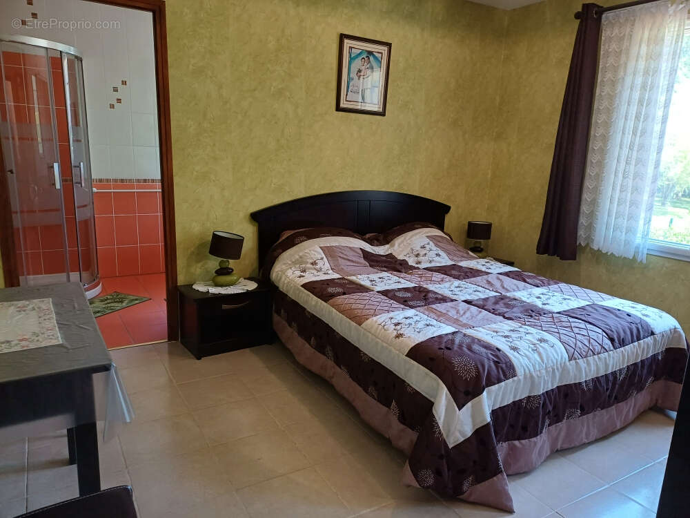 Maison à LISSAC-ET-MOURET