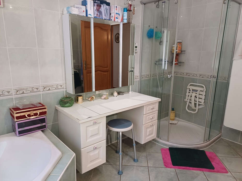 Maison à LISSAC-ET-MOURET