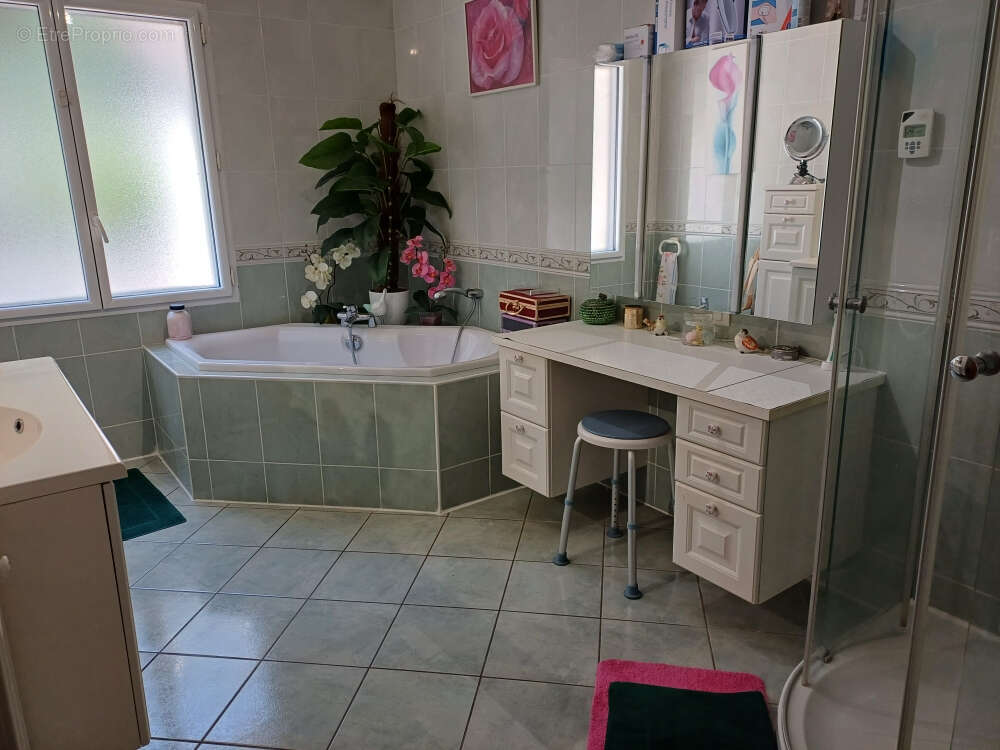 Maison à LISSAC-ET-MOURET