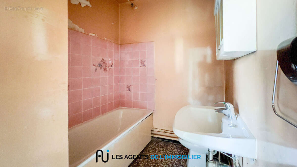 Appartement à NANTERRE