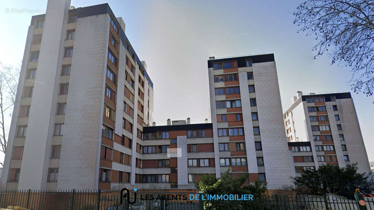 Appartement à NANTERRE