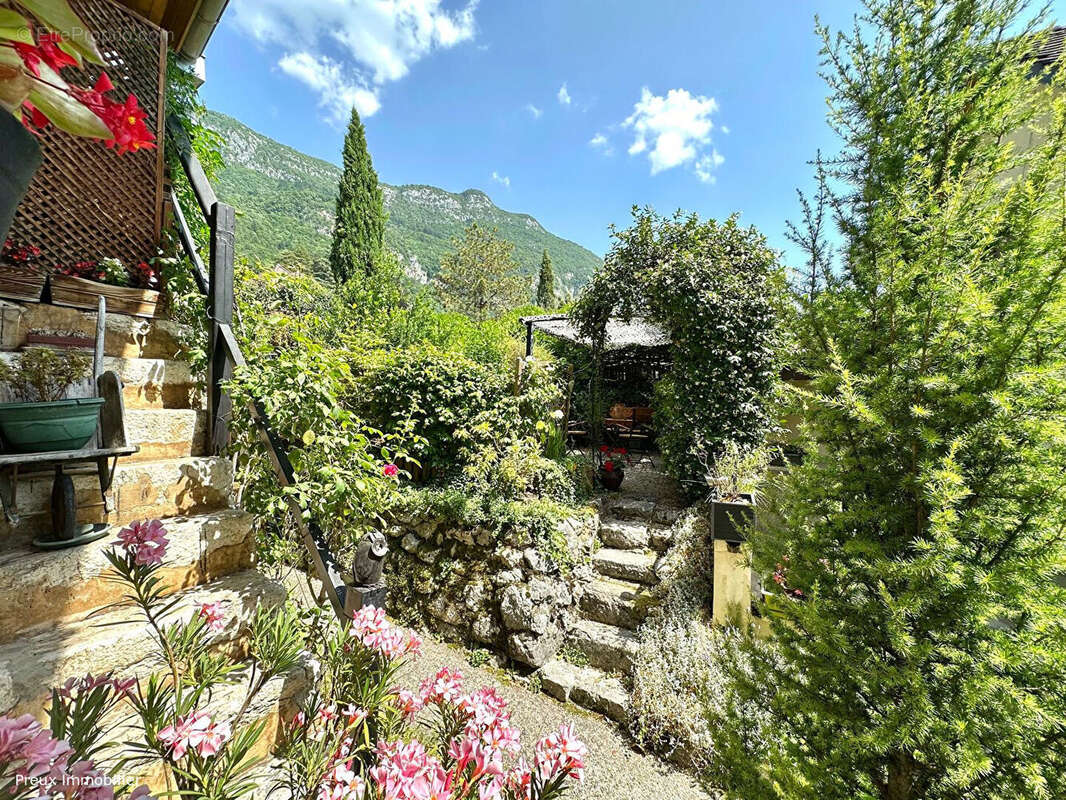 Maison à VEYRIER-DU-LAC