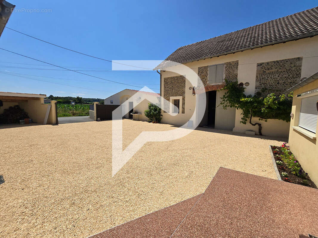 Maison à ARTHEZ-DE-BEARN