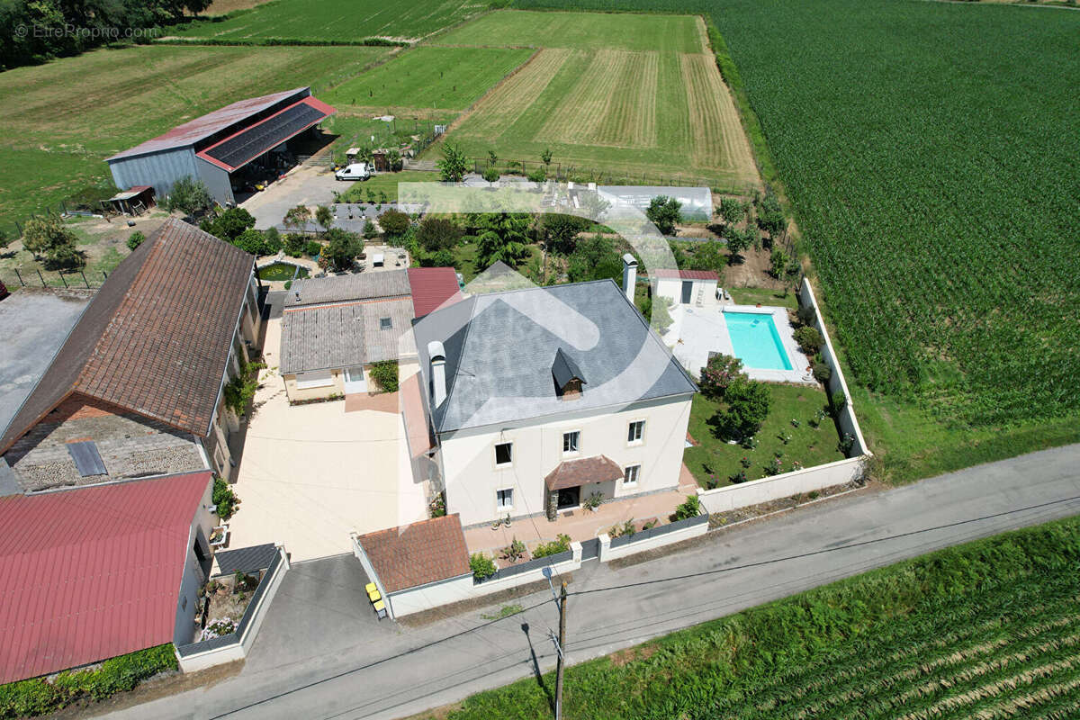 Maison à ARTHEZ-DE-BEARN