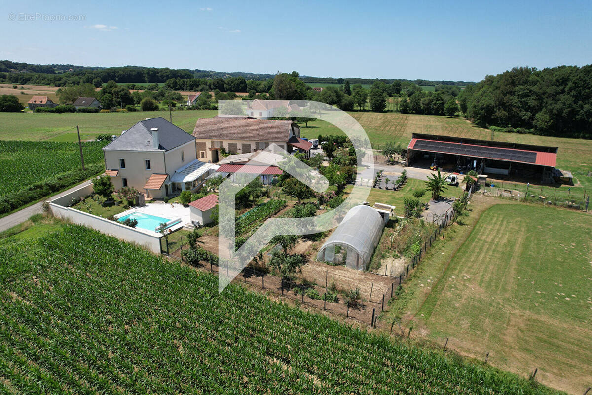 Maison à ARTHEZ-DE-BEARN