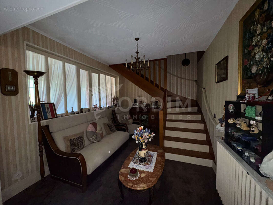 Maison à COSNE-COURS-SUR-LOIRE