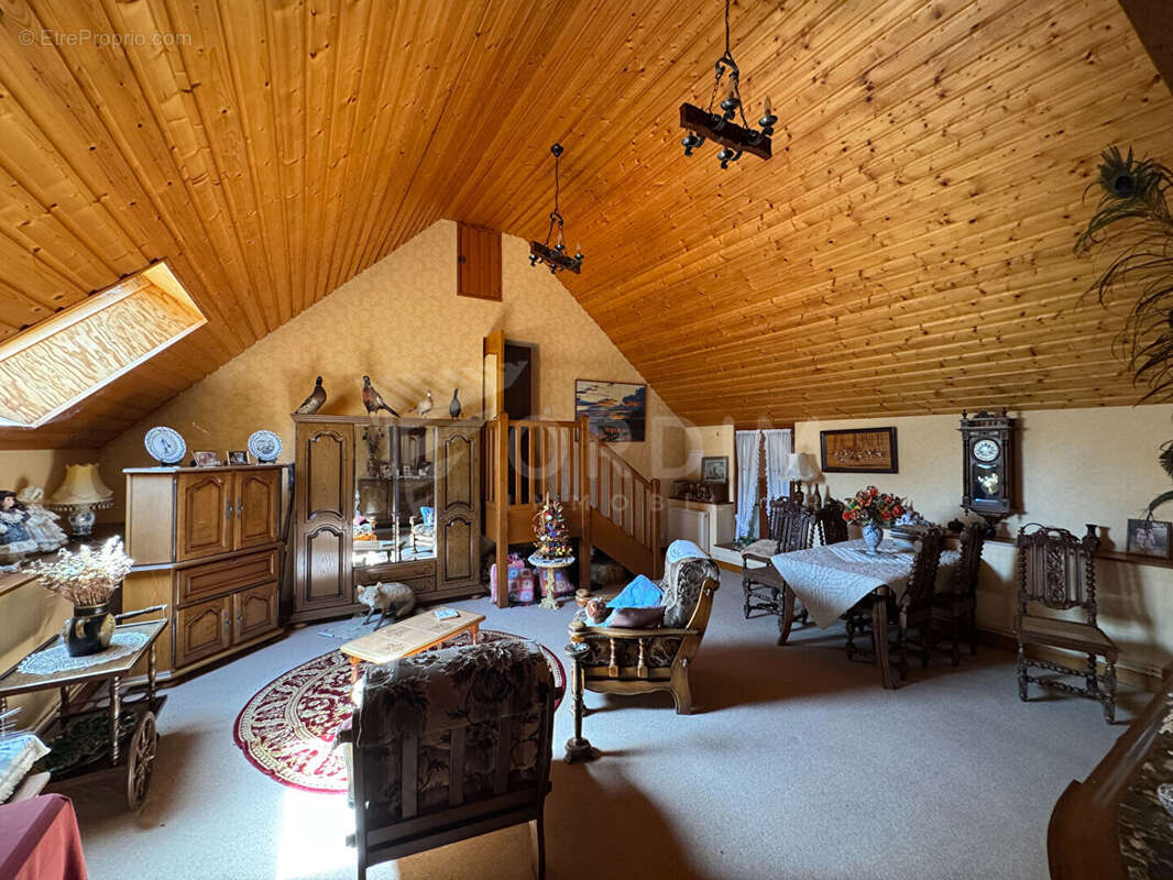 Maison à COSNE-COURS-SUR-LOIRE