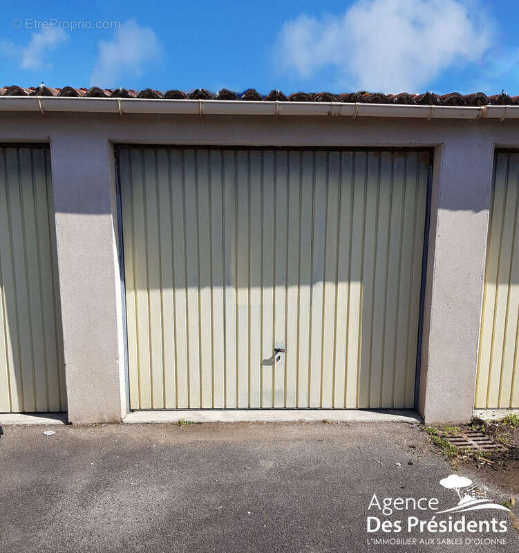 Parking à LES SABLES-D&#039;OLONNE