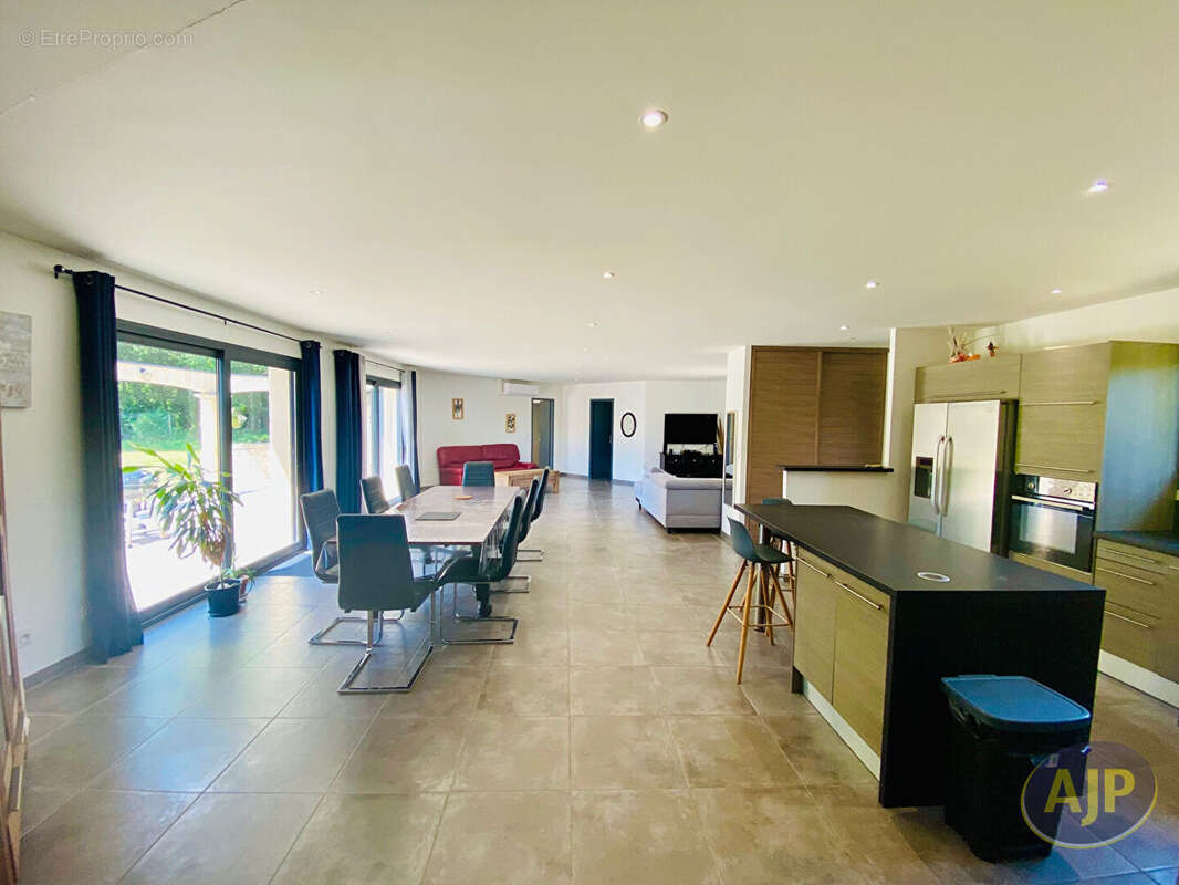 Maison à LESPARRE-MEDOC