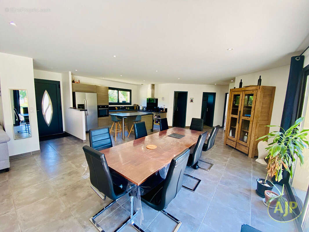 Maison à LESPARRE-MEDOC