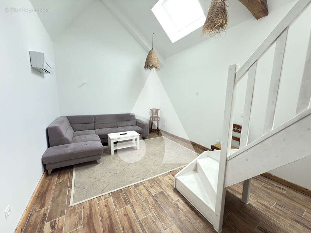 Appartement à REMOLLON