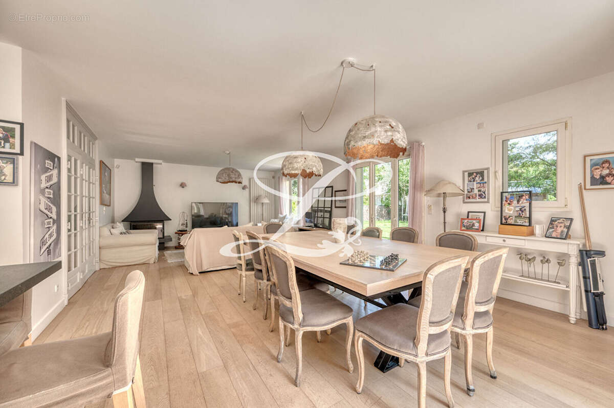 Maison à MAISONS-LAFFITTE