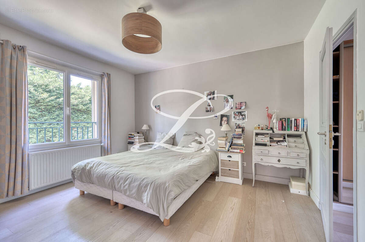 Maison à MAISONS-LAFFITTE