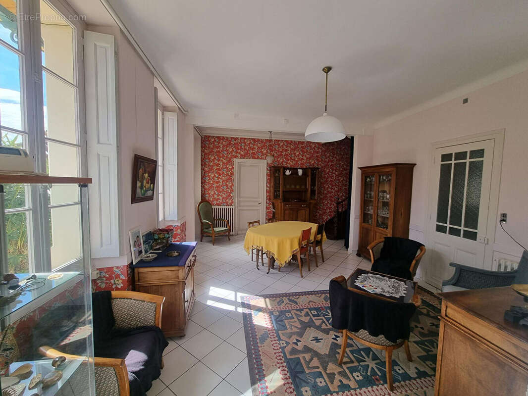 Maison à VIC-EN-BIGORRE