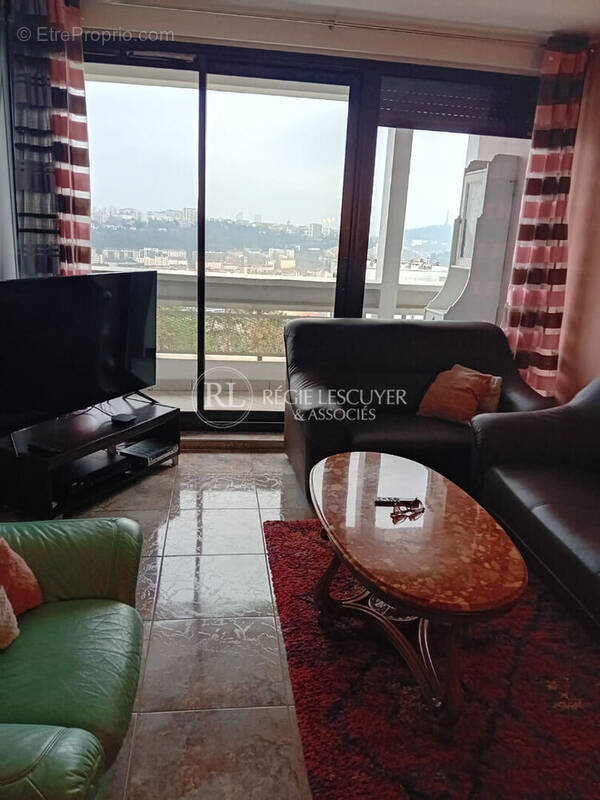 Appartement à LYON-9E