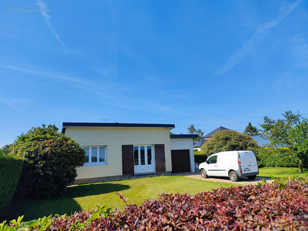 Maison à BEUZEVILLE-LA-GRENIER