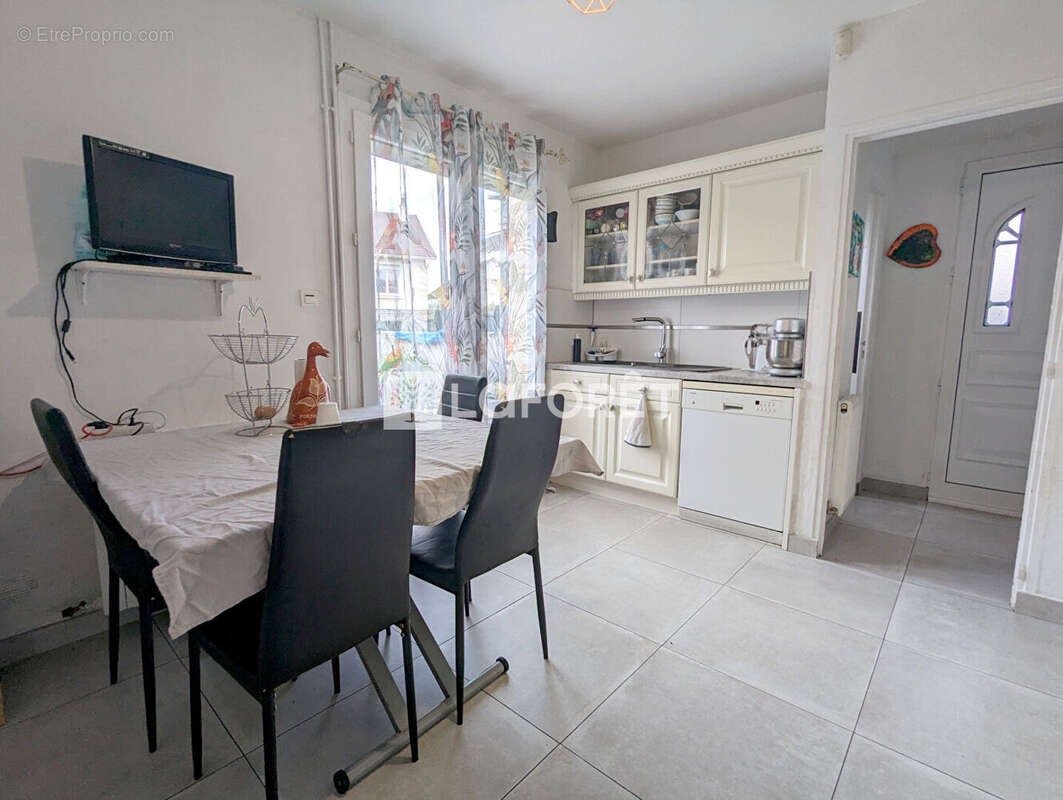 Maison à ANGERVILLE