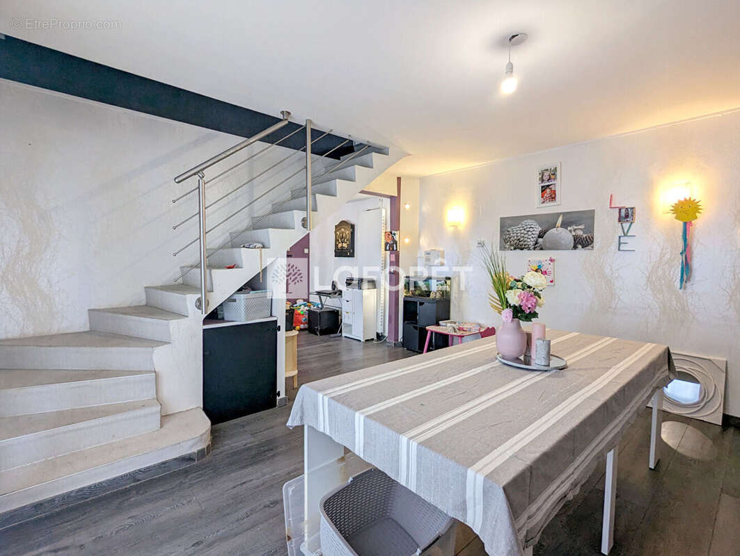 Maison à ANGERVILLE