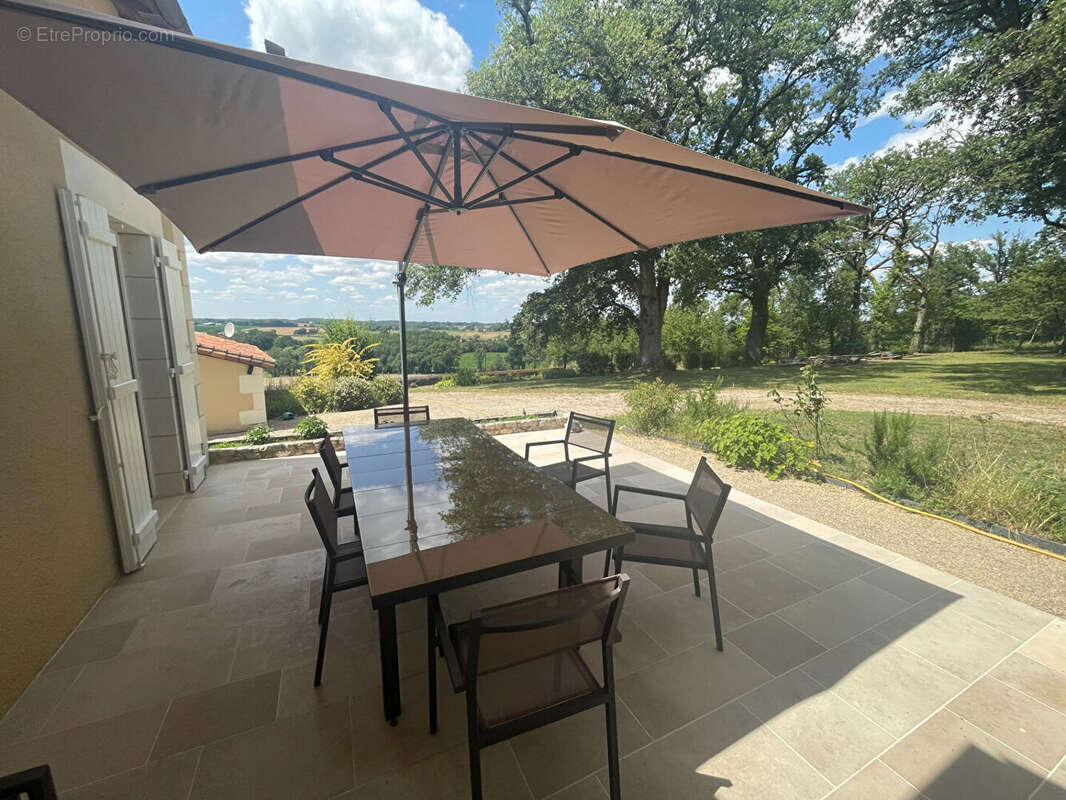 Maison à VICQ-SUR-GARTEMPE