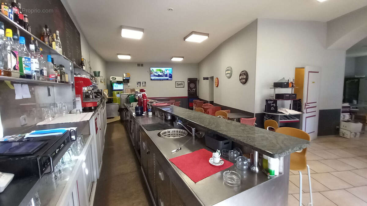 Commerce à VELLERON