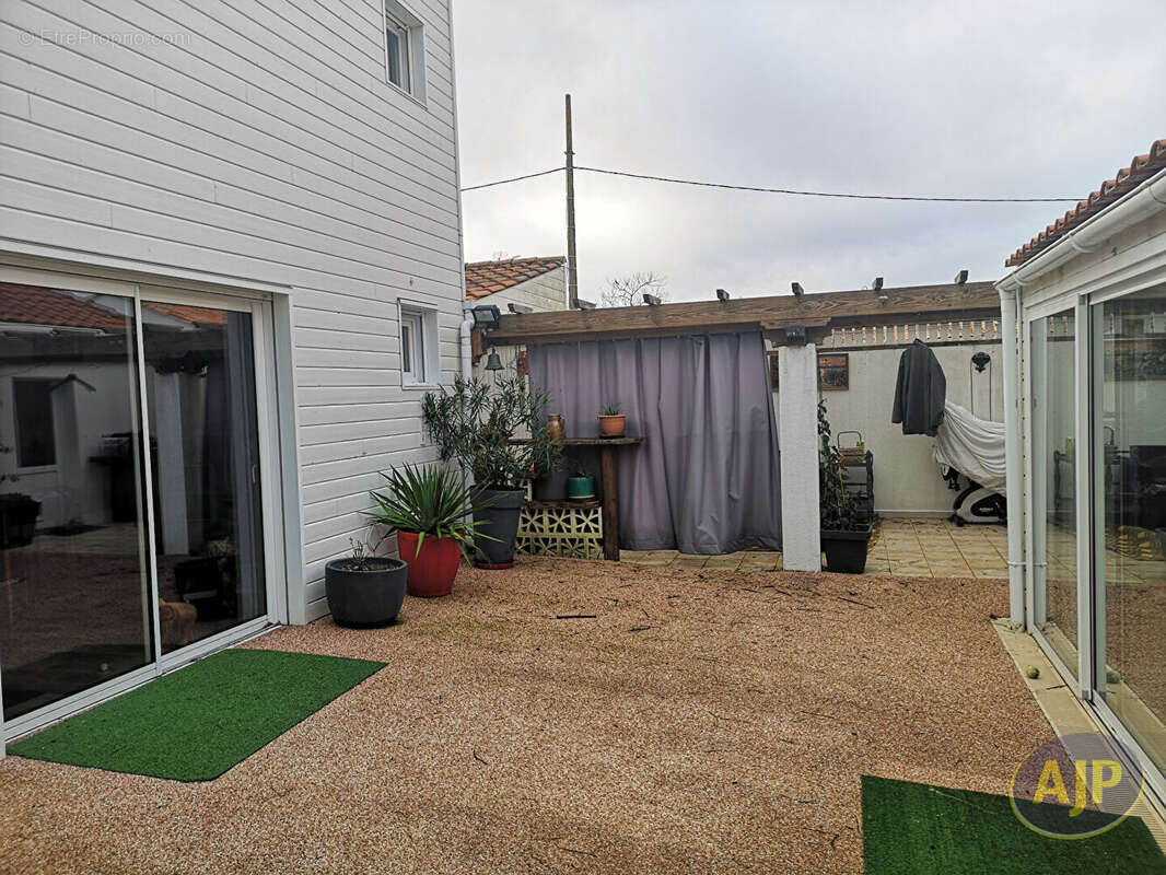 Maison à L&#039;AIGUILLON-SUR-MER