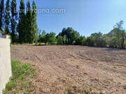 Terrain à NUEIL-LES-AUBIERS