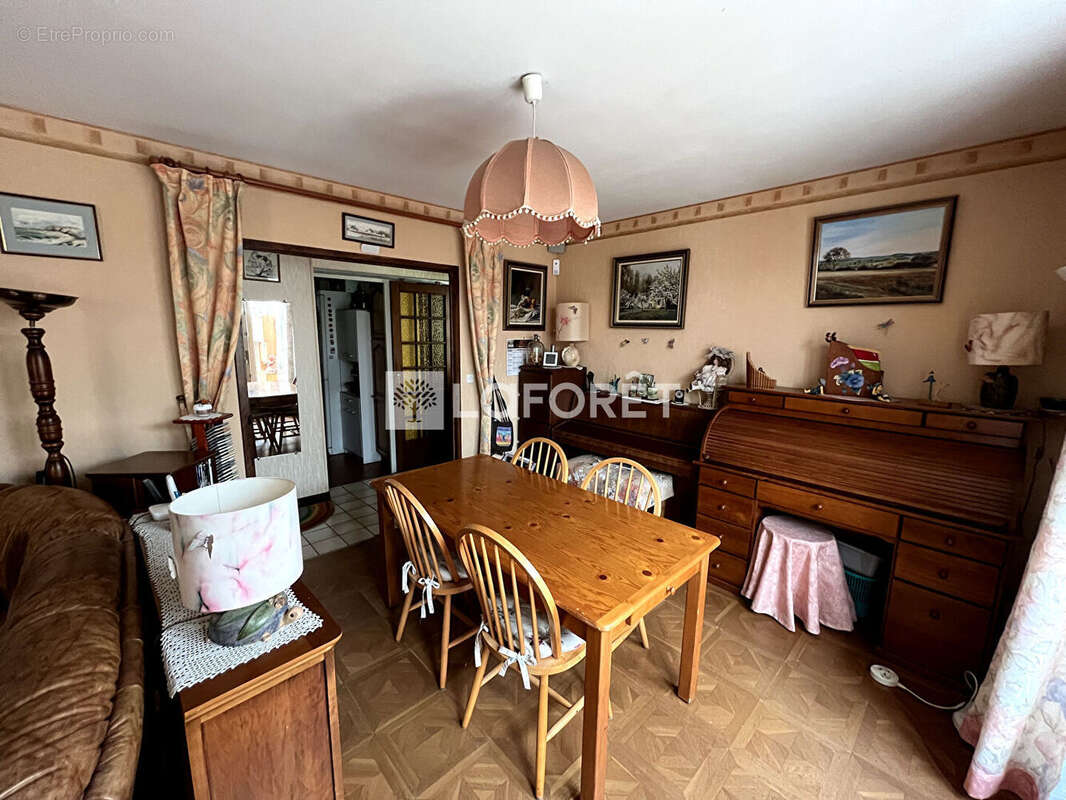 Maison à TESSANCOURT-SUR-AUBETTE